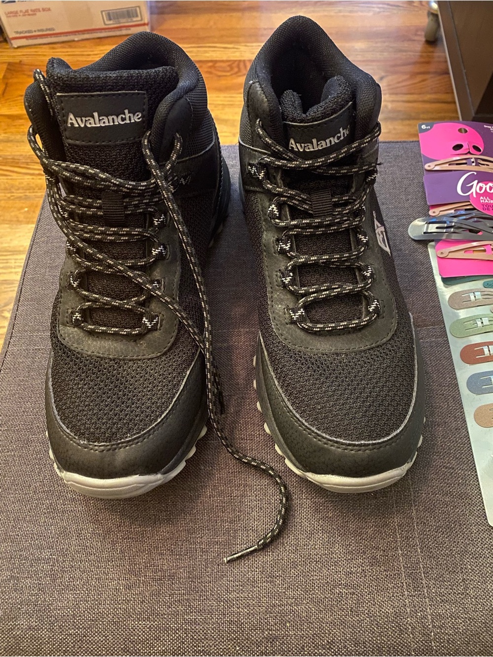3/$50 NWOT Avalanche Black Lace-Up Women's Hiking Boots Size 7 1/2